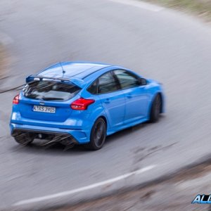 2016-Ford-Focus-RS-103-876x5351.jpg