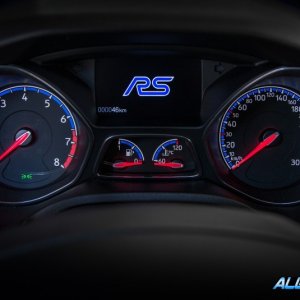 2016-Ford-Focus-RS-144-876x535.jpg